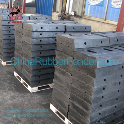 I Type Rubber Fenders deliver to Italy