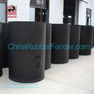 Cylindrical rubber fender deliver to Egypt