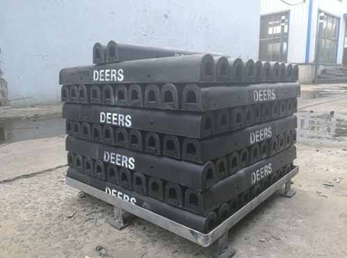 New delivery of Type D rubber fender and arch rubber fender
