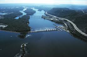 Lock and Dam 7 Sheet Pile Installation Project