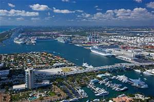 Carnival Corporation renews Port Everglades contract