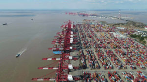 Nanjing Deers’ Fenders Are Installed in Shanghai Port Video