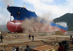 ship-launching-airbag-burst