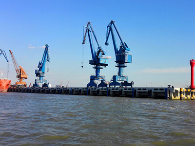 Supply Arch Rubber Fenders for Jiangyin Port