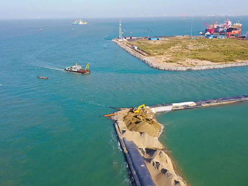 channel dredging of Qinzhou port