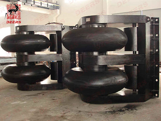 Selection of Rubber Fender System for V-Shaped Vessels Berthing