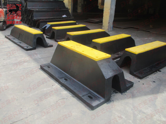 V type fenders with UHMW-PE panel were delivered successfully