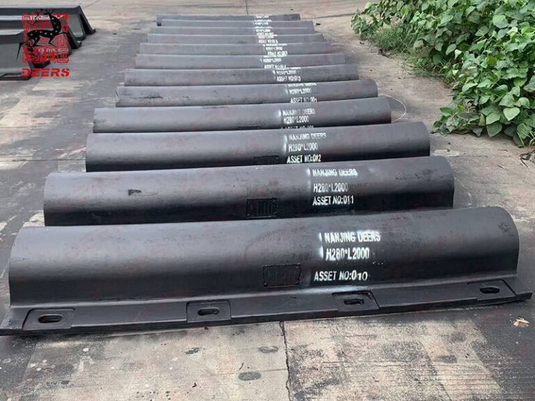 161 sets of rubber fenders were delivered successfully