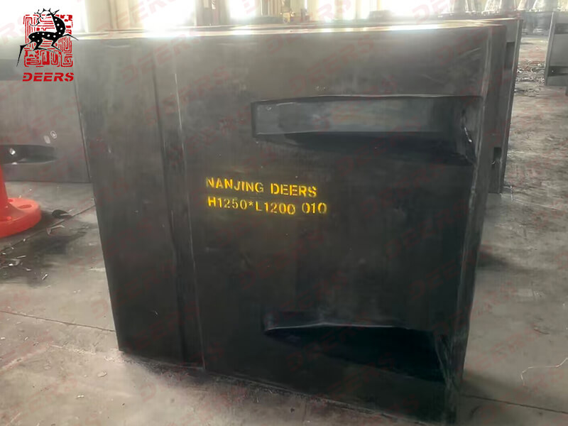 H1250mm leg rubber fenders - nanjing deers 01