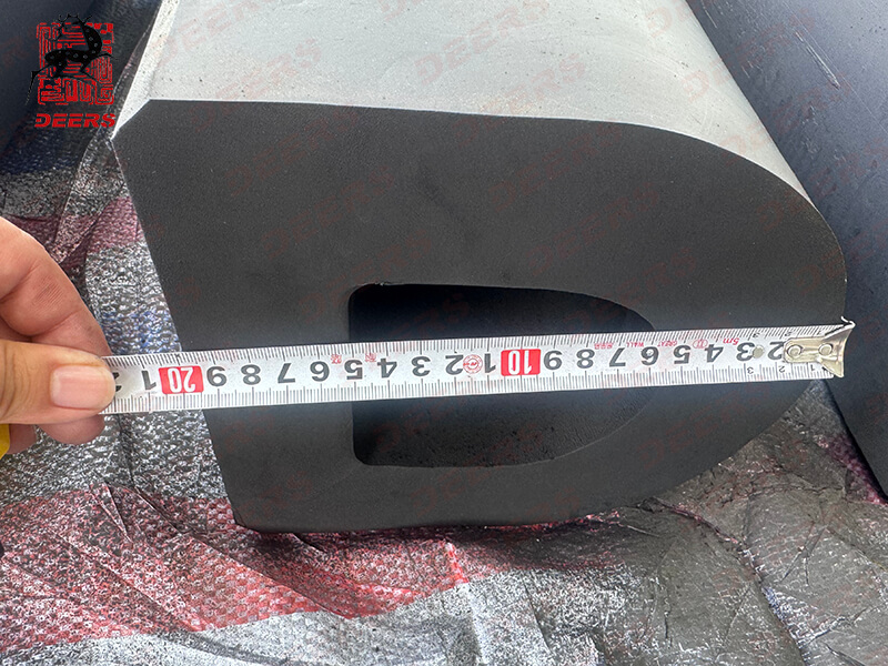 tested of DD type fenders - Nanjing Deers (2)