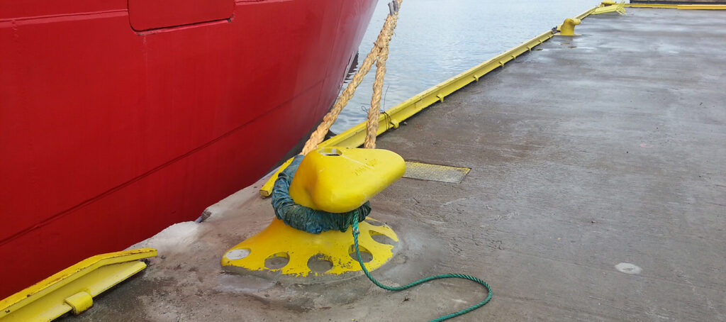 marine bollard